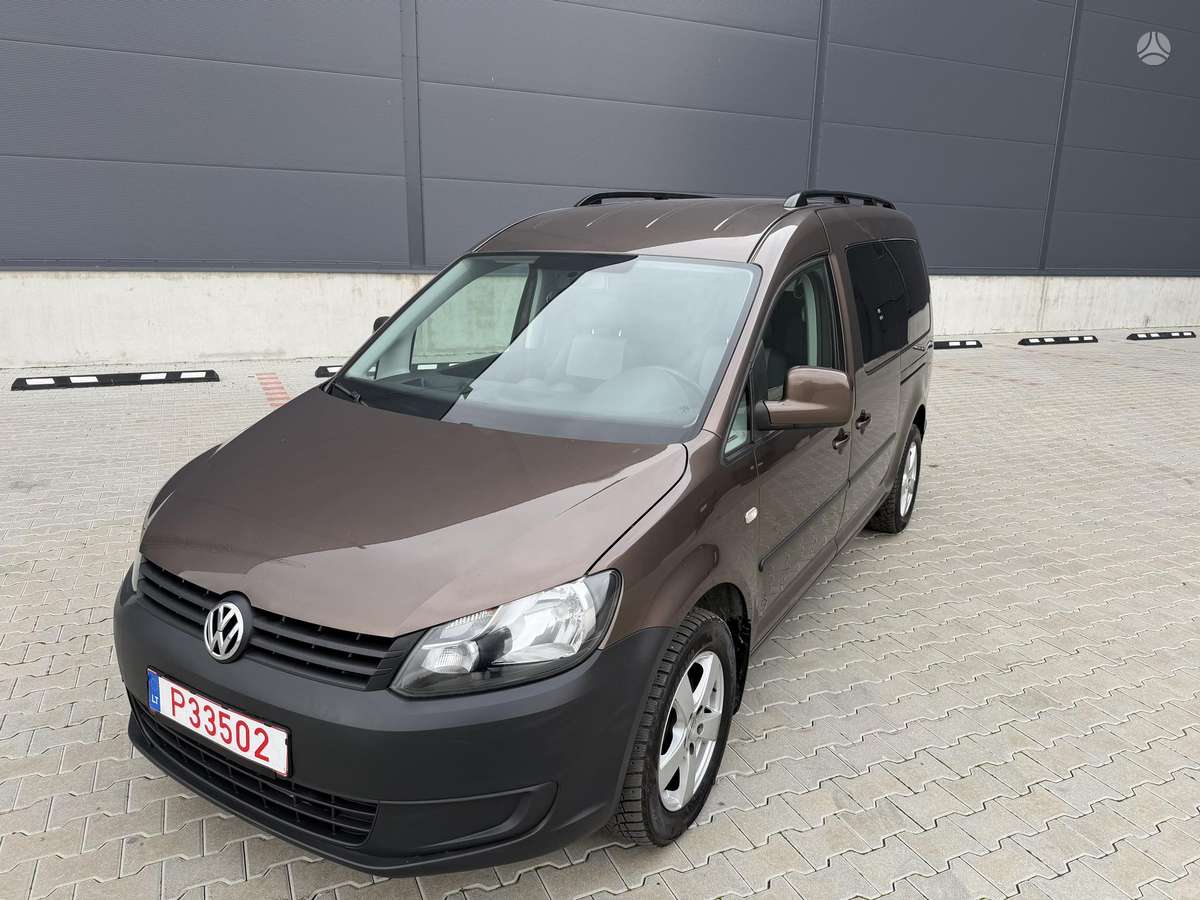 Volkswagen Caddy 2011 — вигляд ззаду