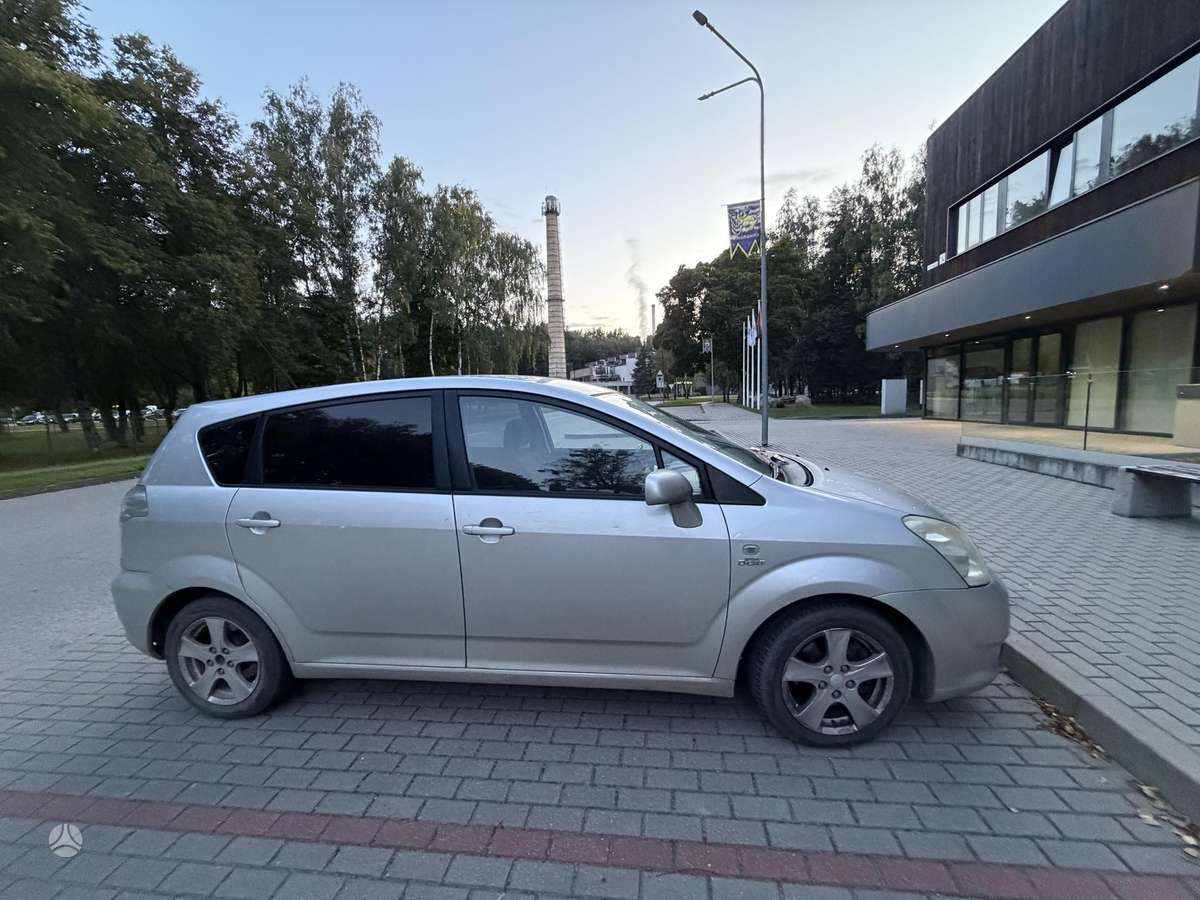 Toyota Corolla 2006 — engine 2200 cm³, 136 HP (100kW)
