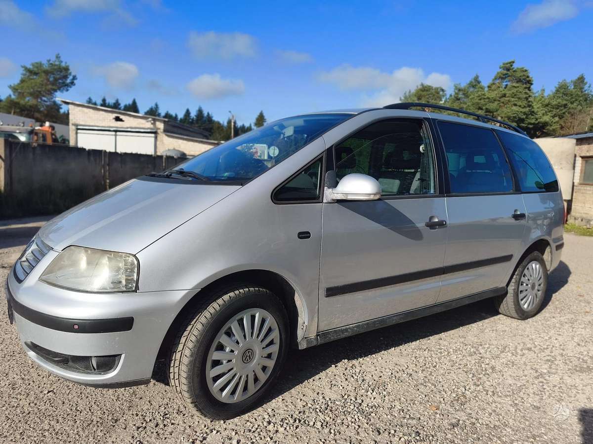 Volkswagen Sharan 2007 — photo 11