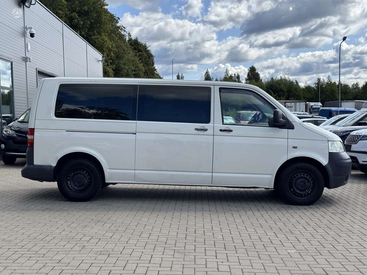 Volkswagen Transporter 2009 — photo 10