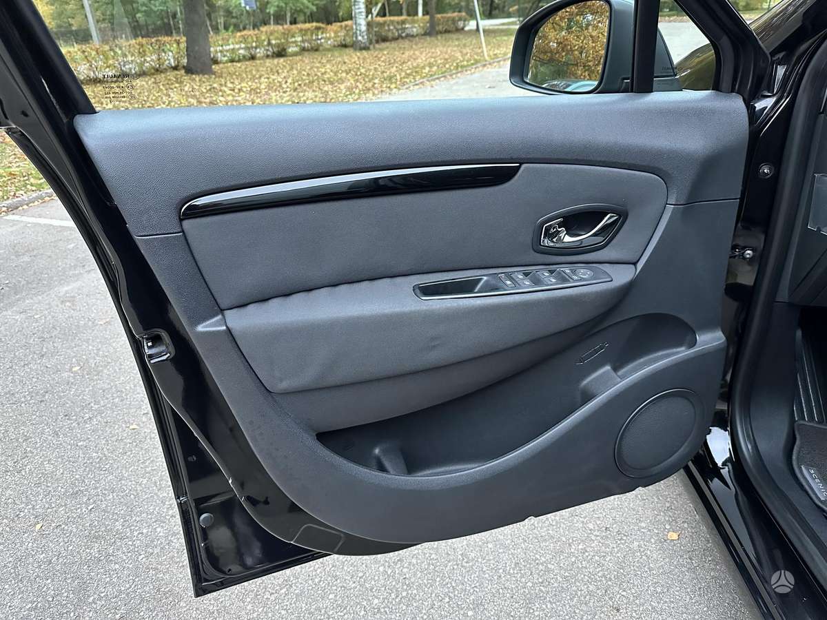Renault Scenic 2012 — photo 10
