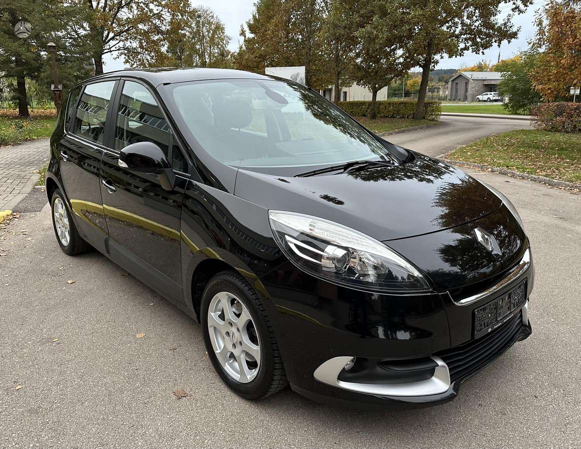 Renault Scenic 2012 — interior