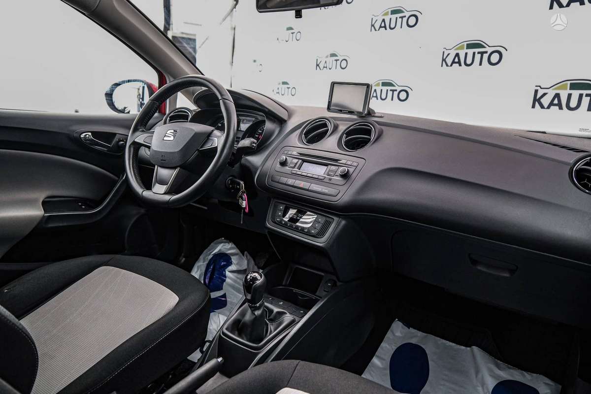 Seat Ibiza 2015 — photo 11