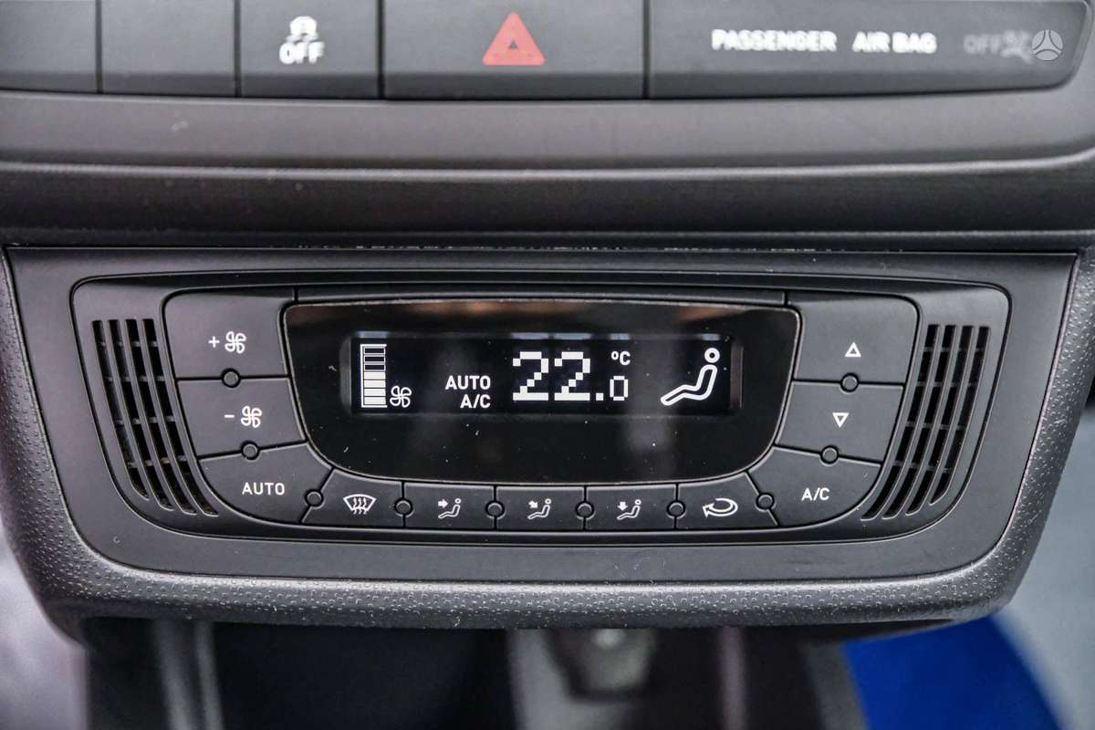 Seat Ibiza 2015 — photo 18