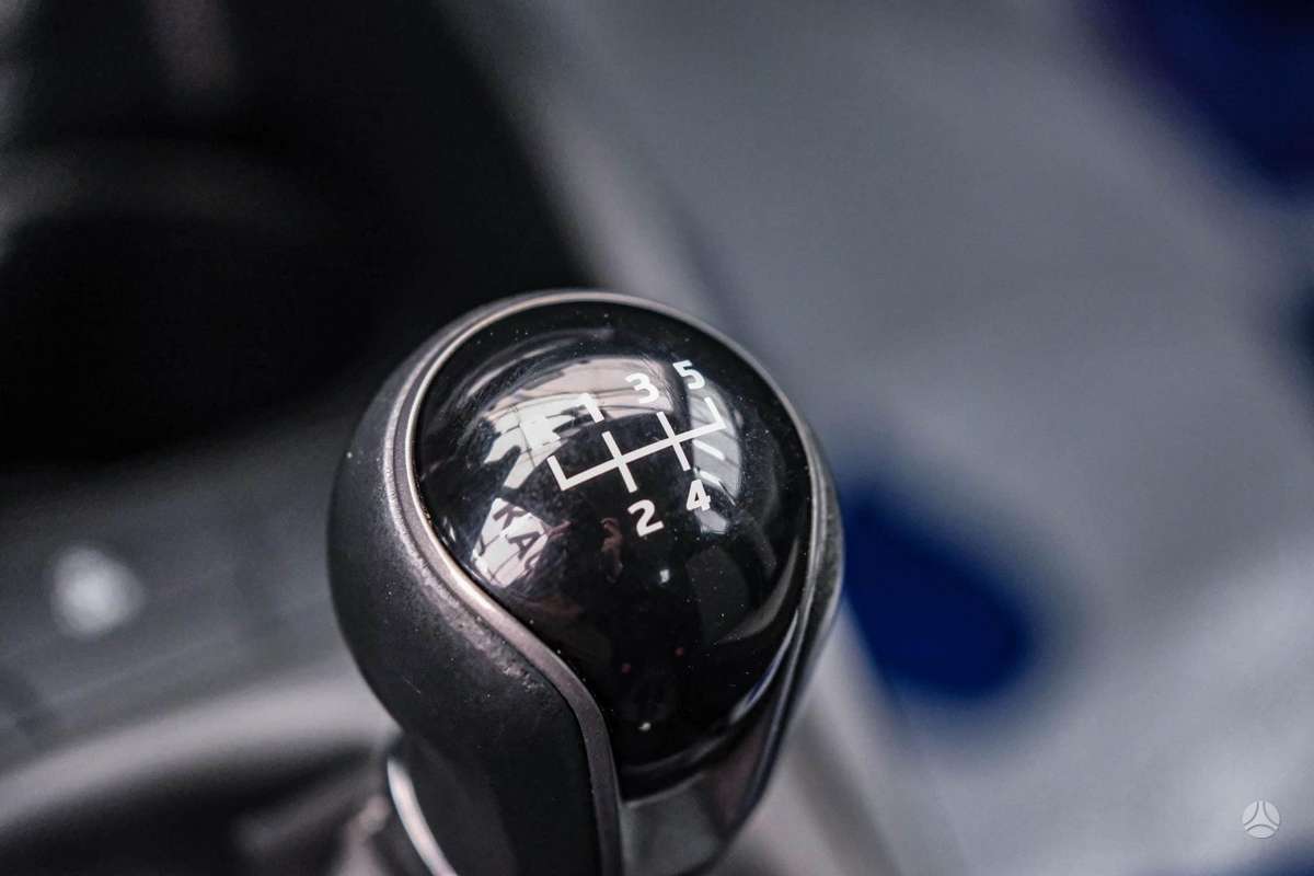 Seat Ibiza 2015 — photo 20