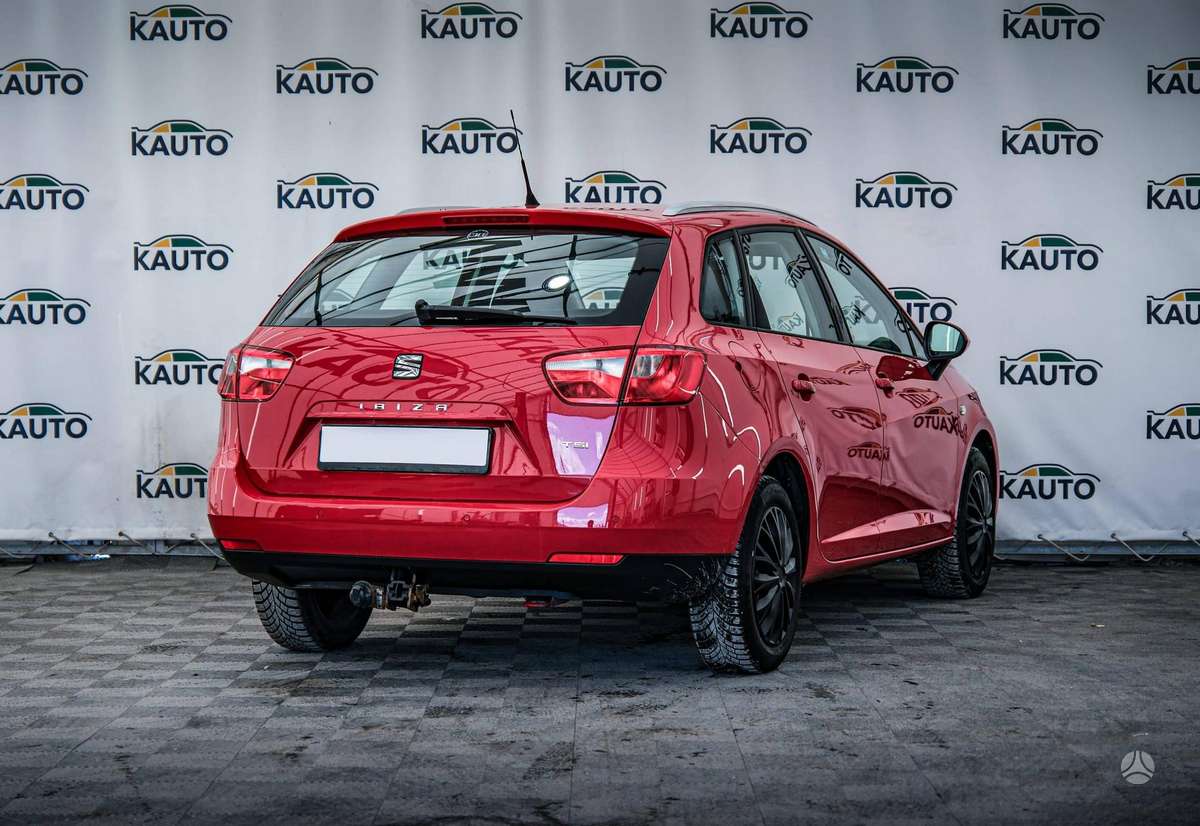Seat Ibiza 2015 — interior