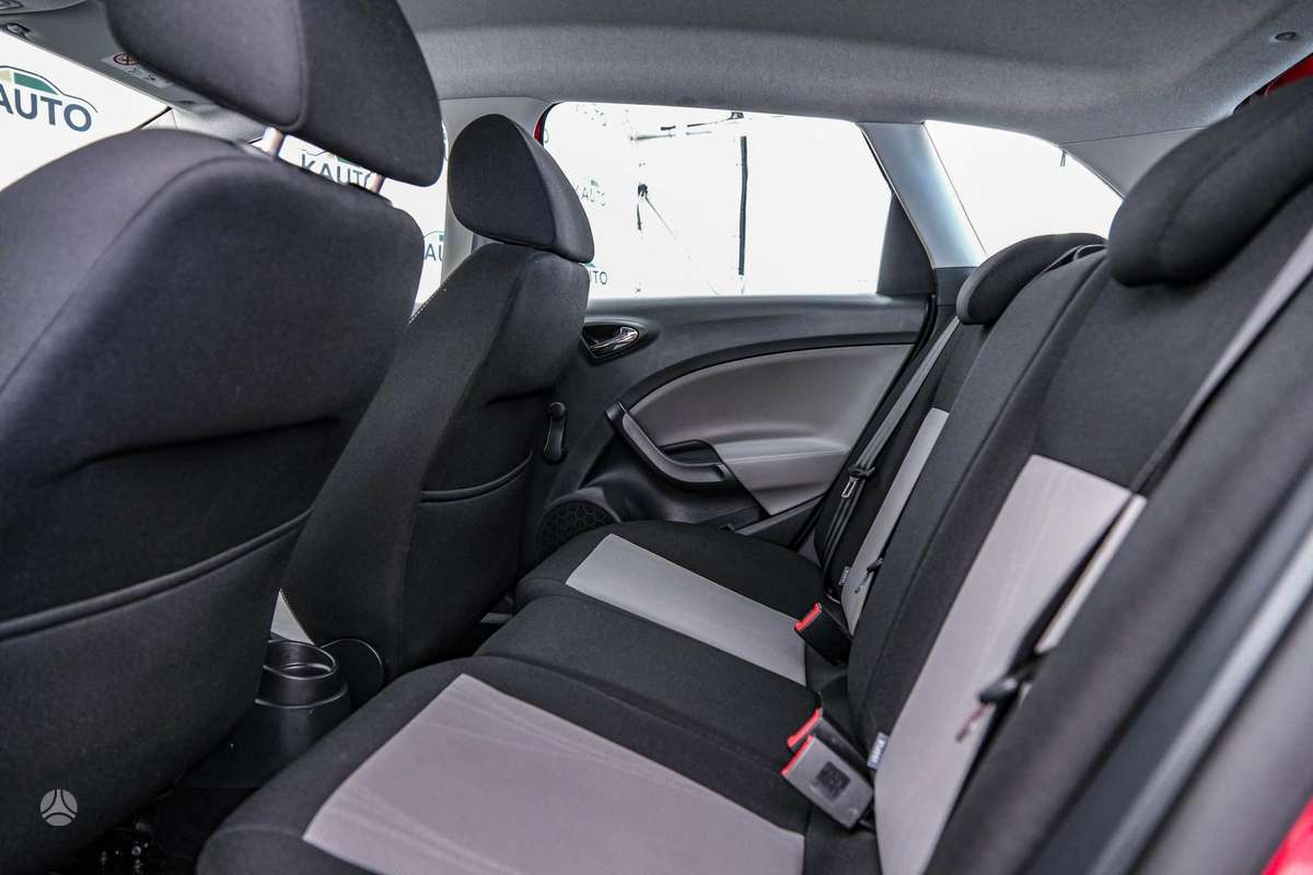 Seat Ibiza 2015 — photo 9