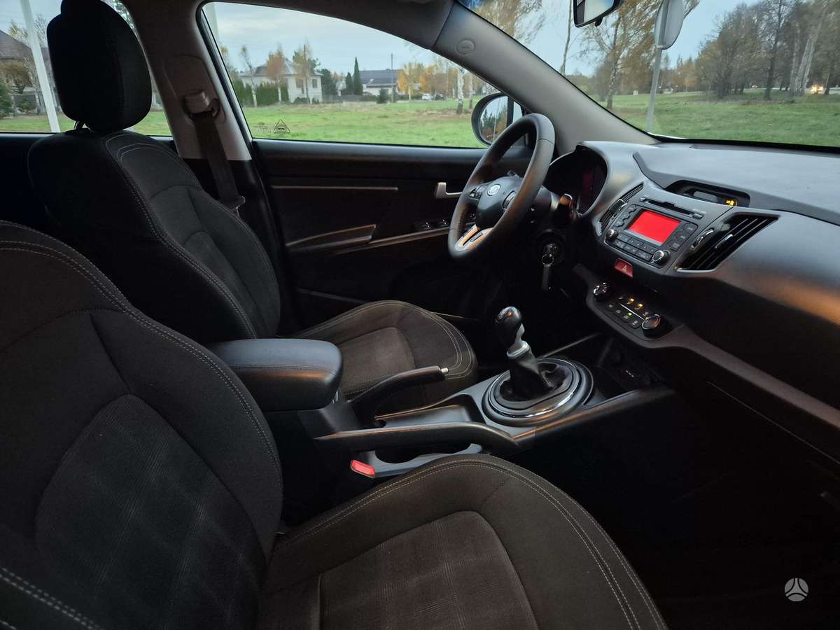 Kia Sportage 2011 — photo 8