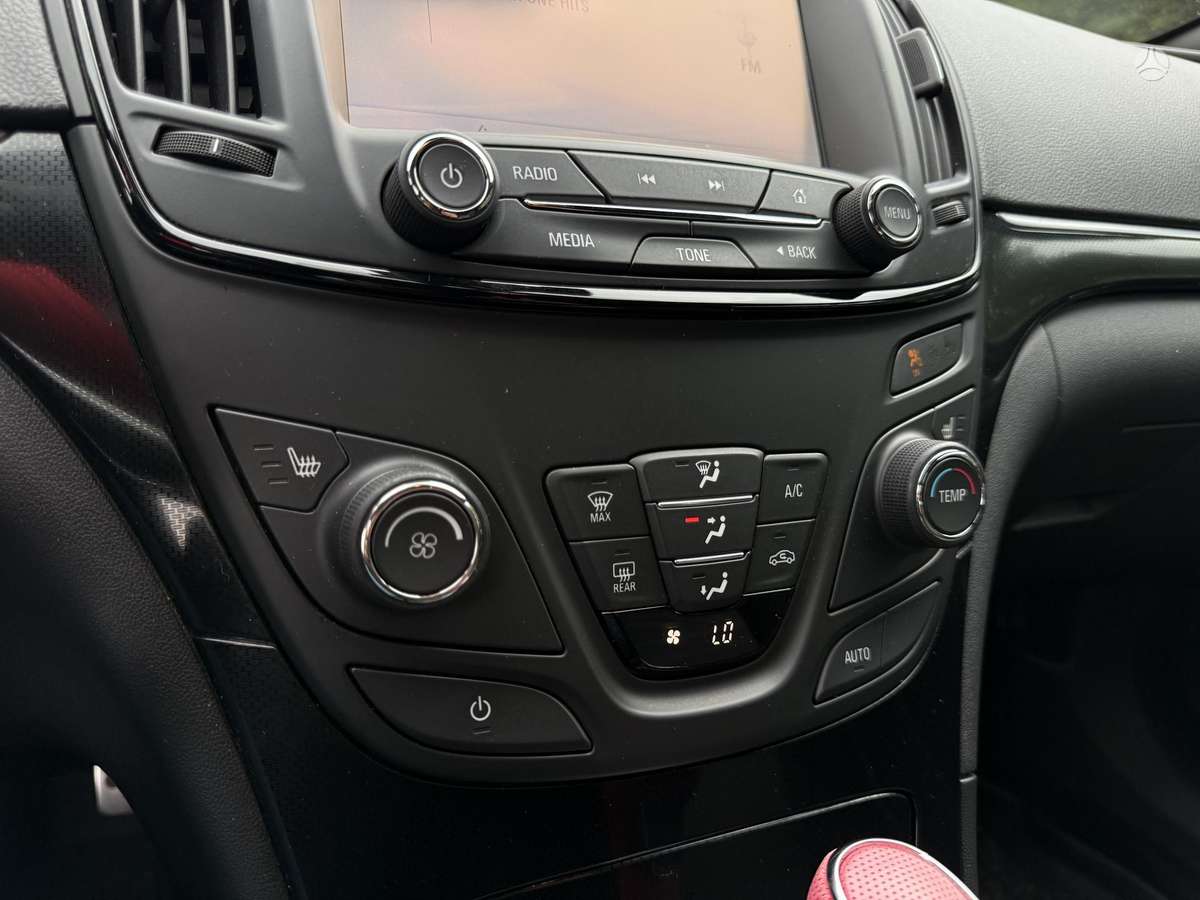 Opel Insignia 2015 — photo 11