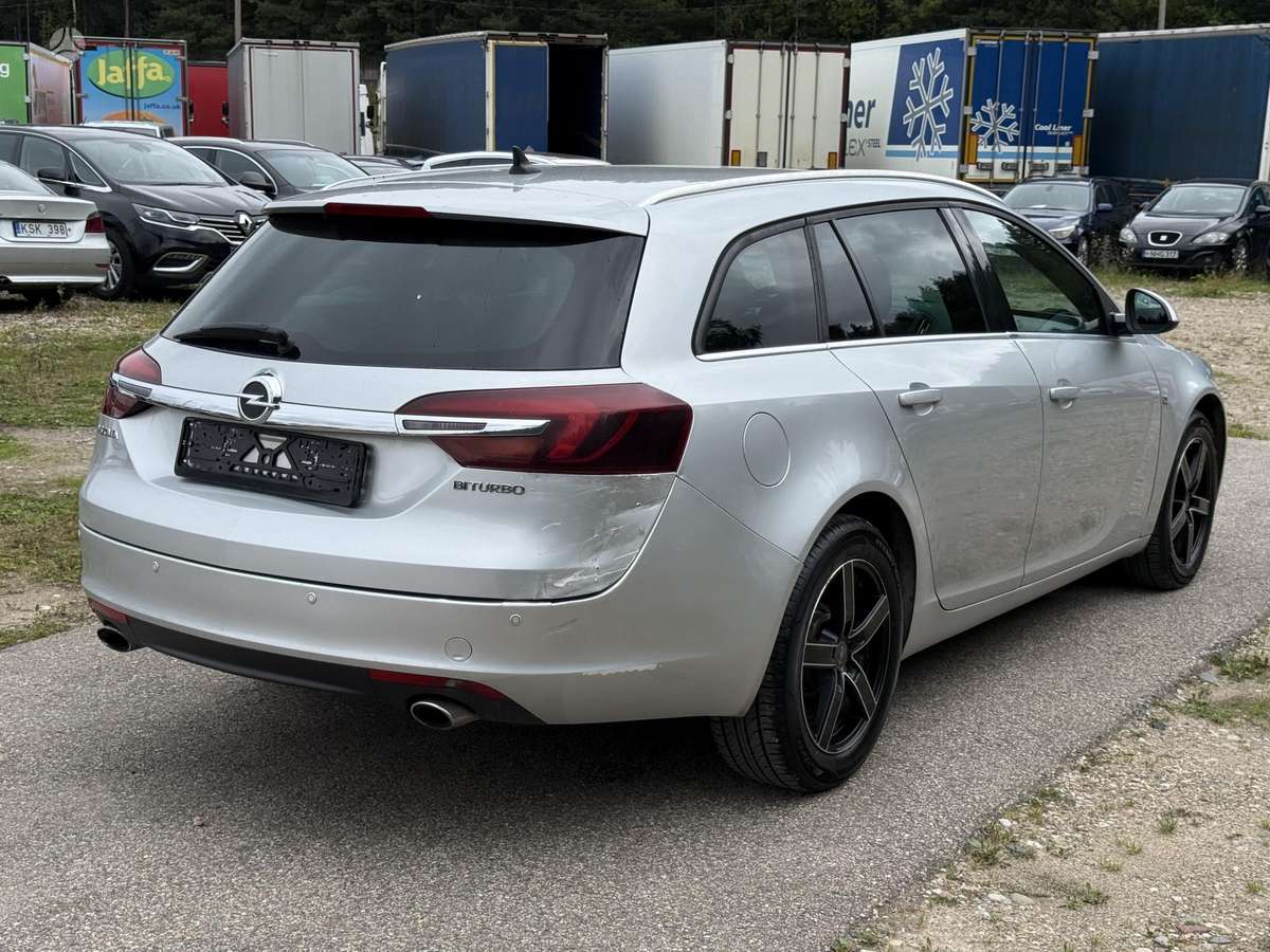 Opel Insignia 2015 — engine 2000 cm³, 200 HP (147kW)