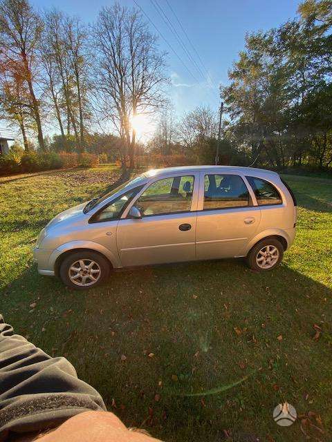 Opel Meriva 2008 — engine 1364 cm³, 90 HP (66kW)