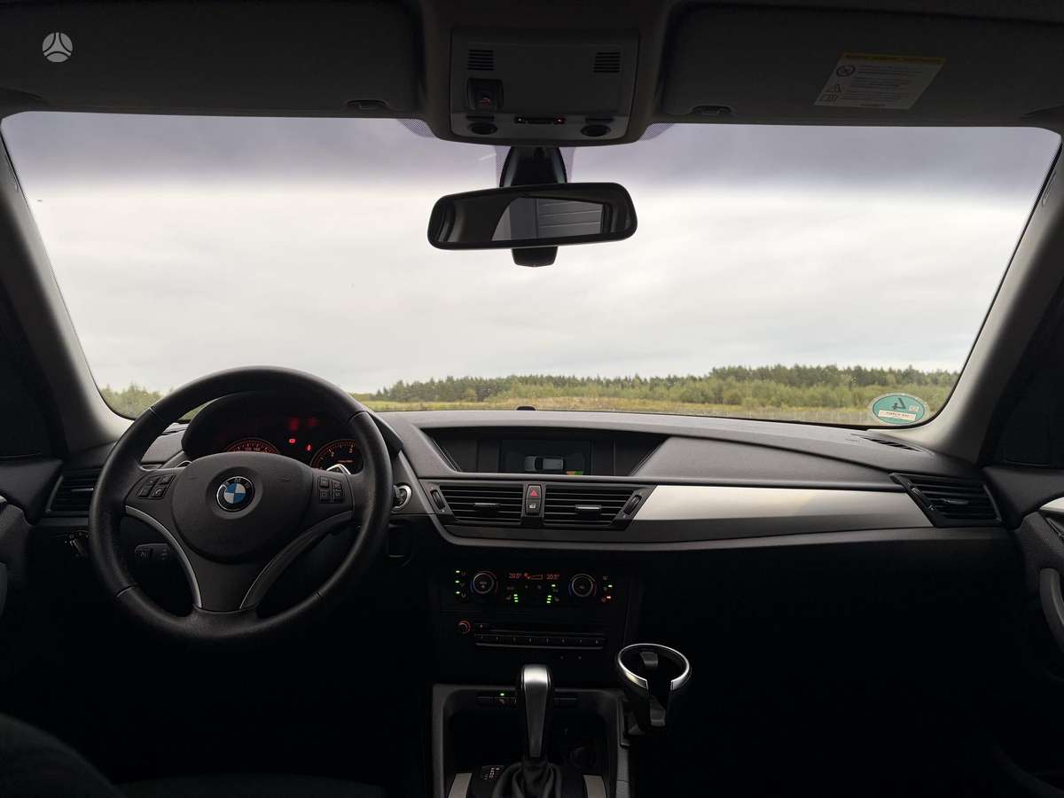 BMW X1 2011 — фото 15