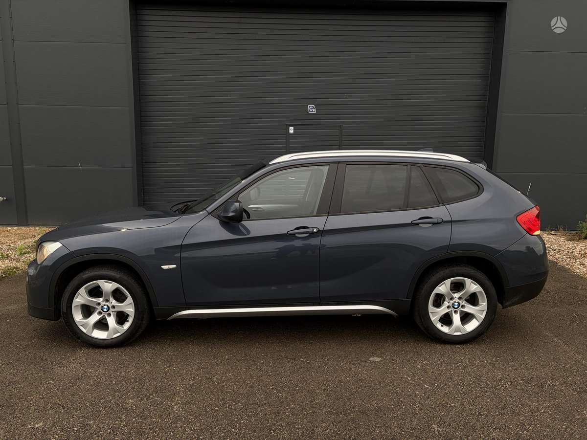 BMW X1 2011 — фото 8