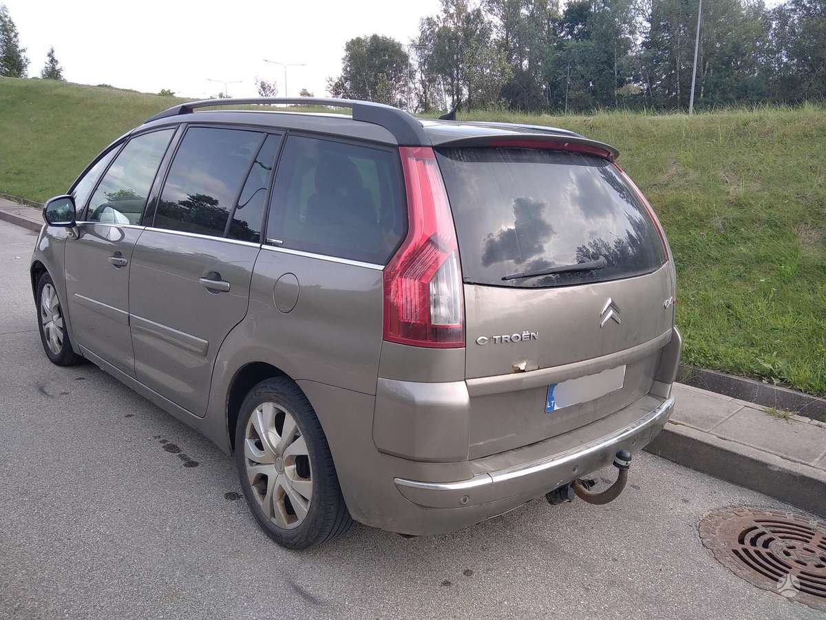 Citroen Grand 2010 — двигун 1997 cm³, 136 HP (100kW)
