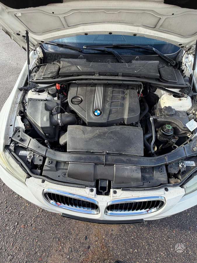 BMW 320 2011 — фото 15