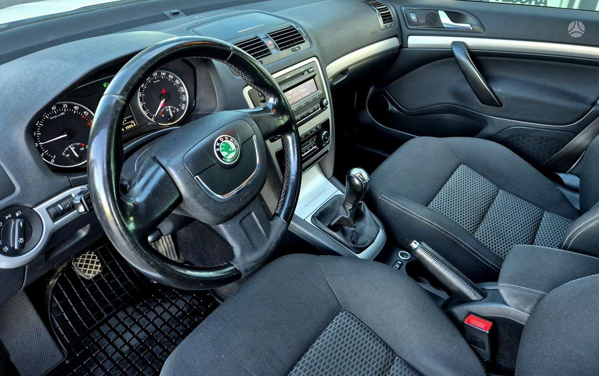Skoda Octavia 2010 — photo 15