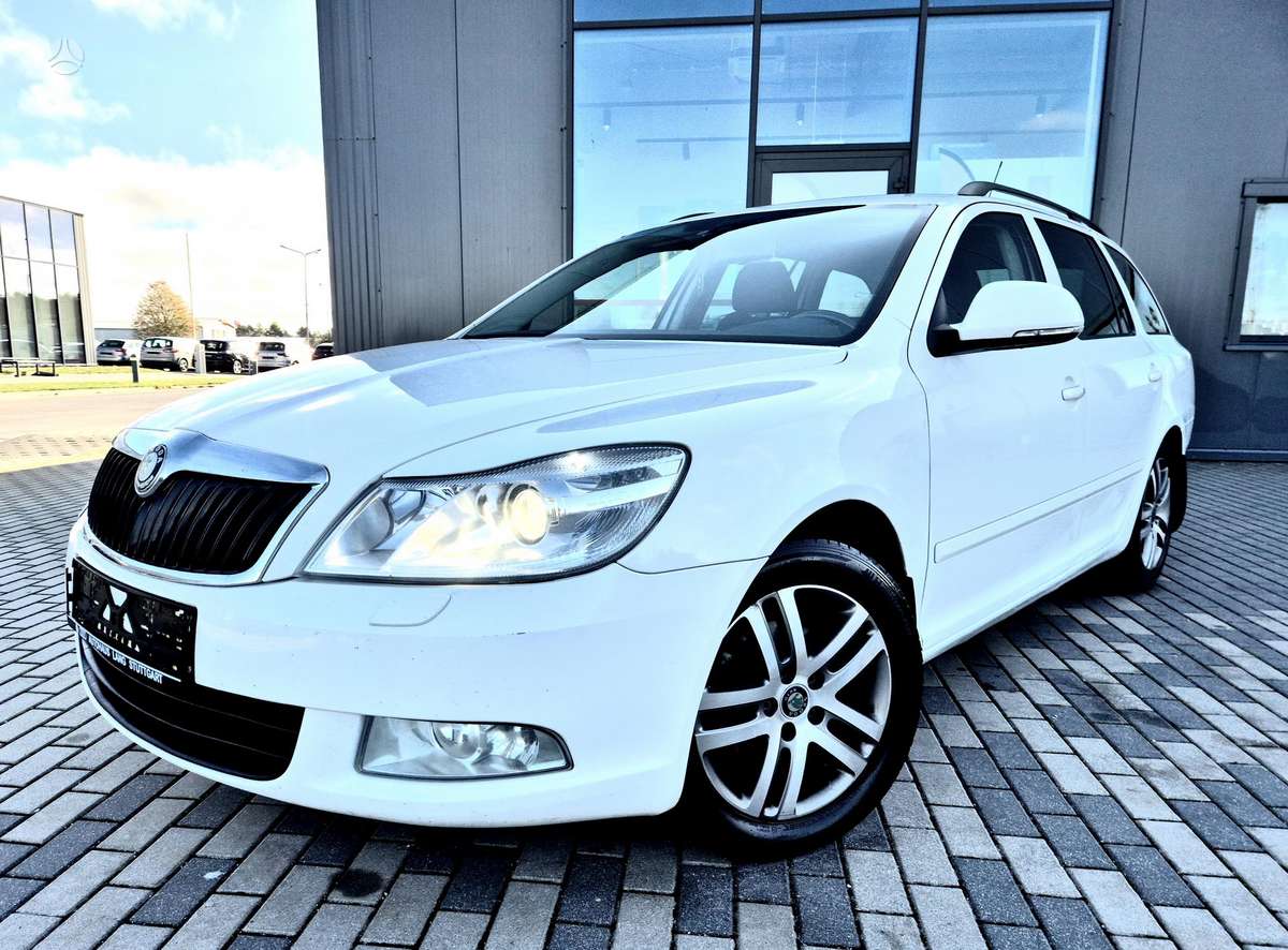 Skoda Octavia 2010 — photo 7