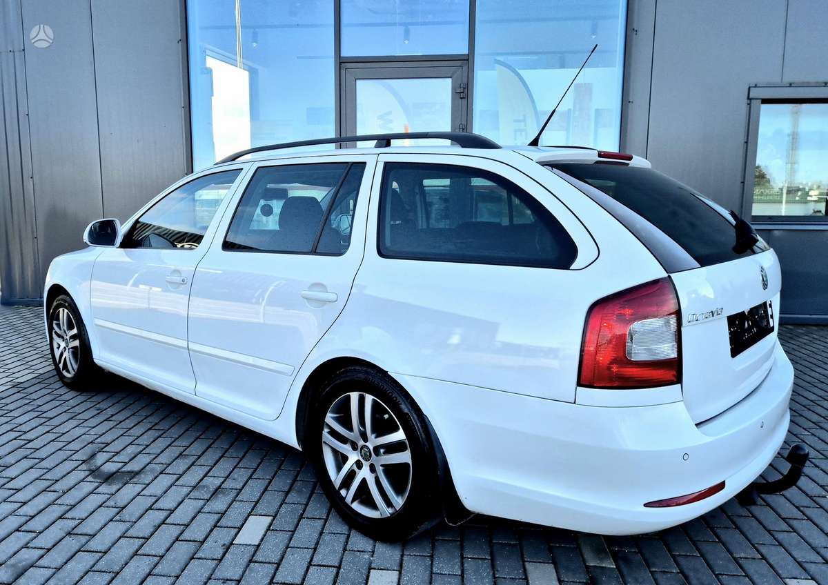 Skoda Octavia 2010 — photo 8