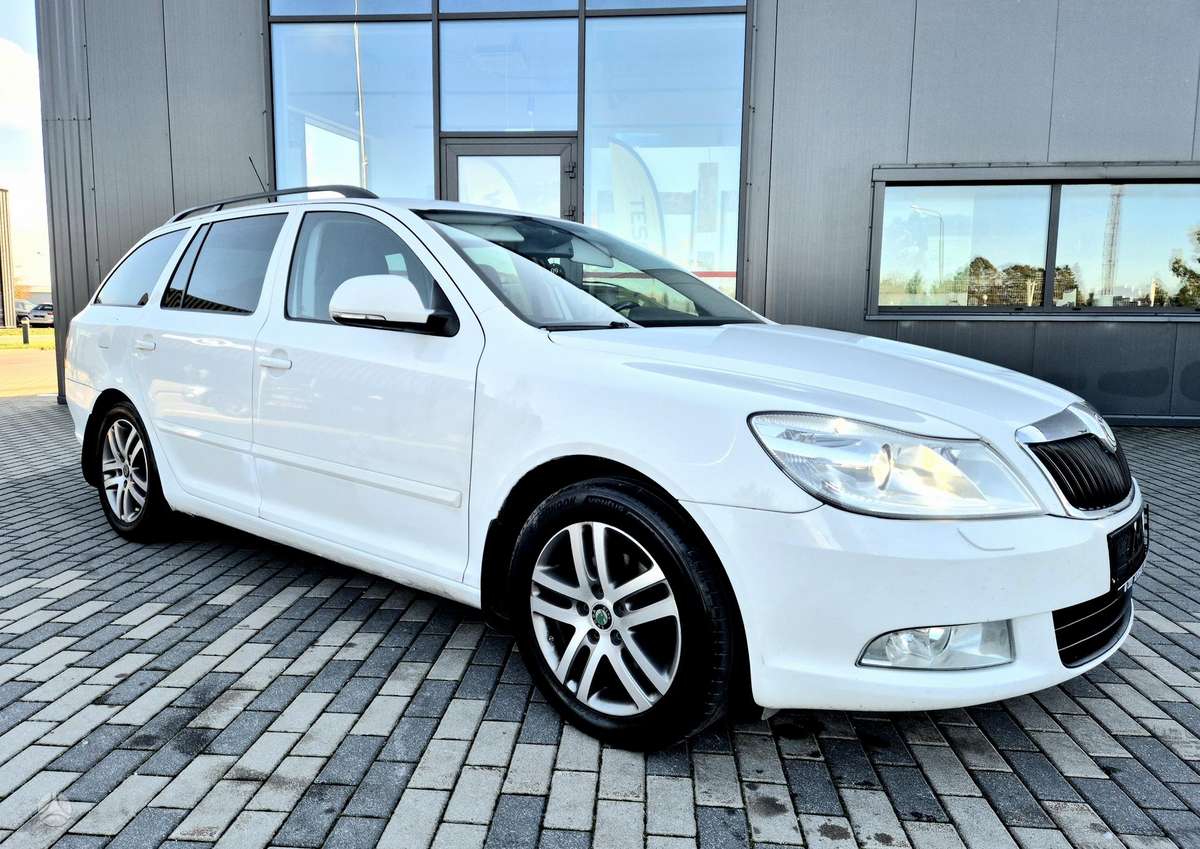 Skoda Octavia 2010 — photo 9