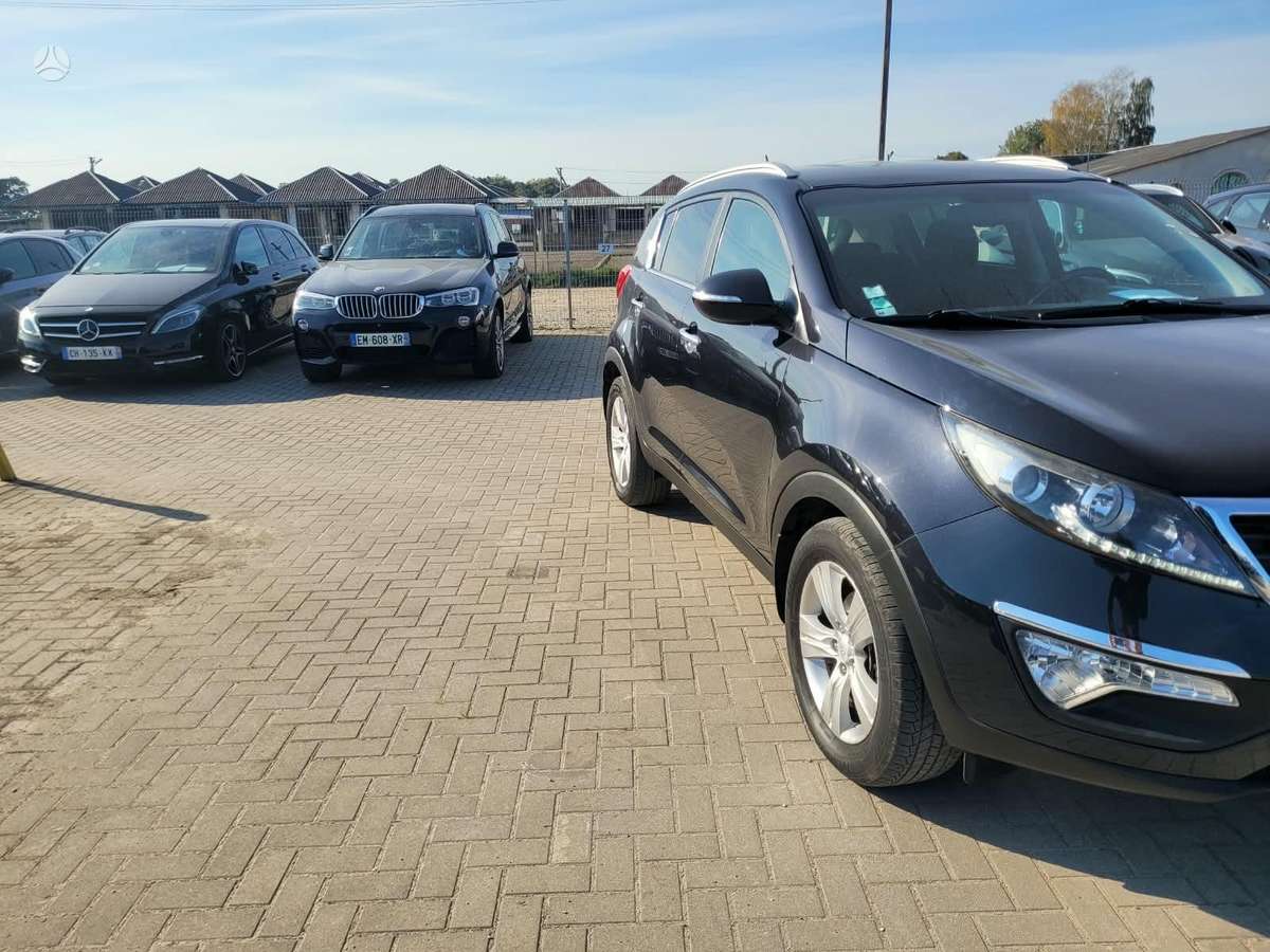 Kia Sportage 2012 — салон