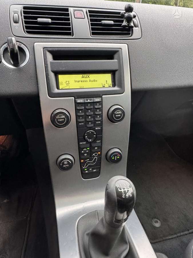 Volvo V50 2007 — photo 10