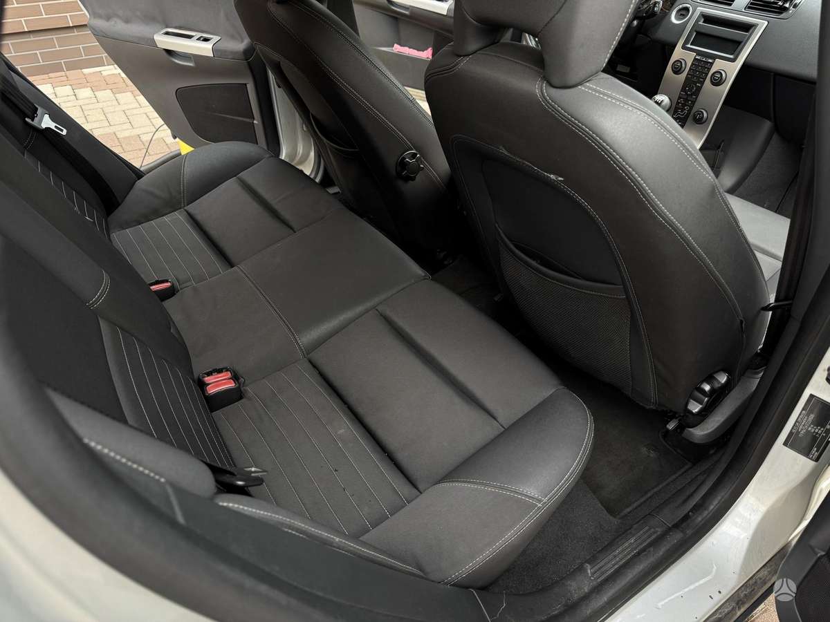Volvo V50 2007 — photo 15