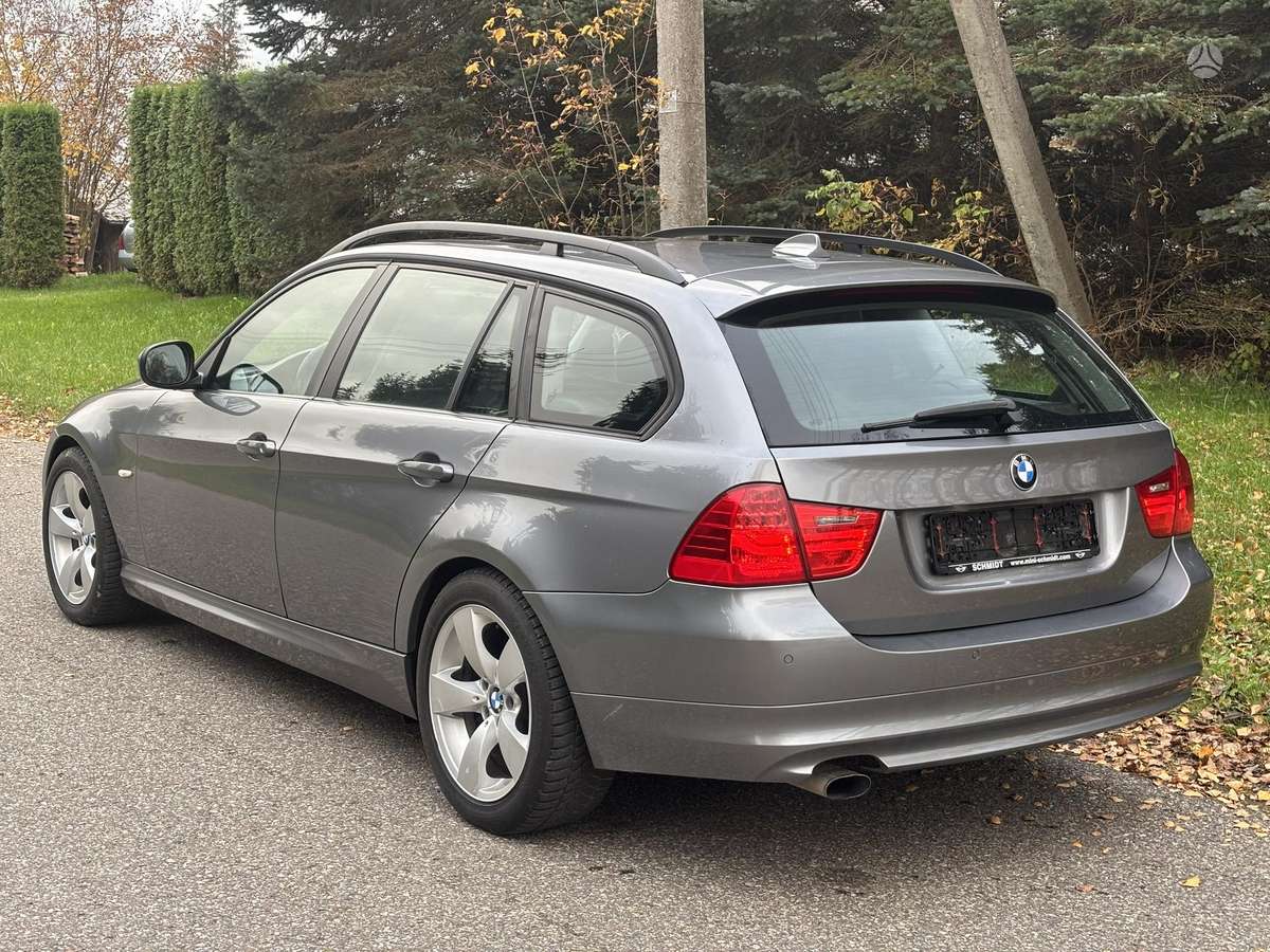 BMW 320 2009 — photo 5