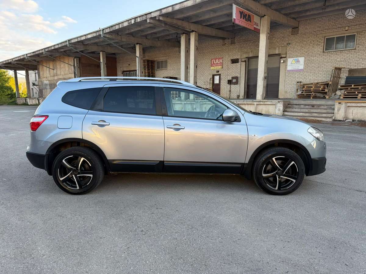Nissan Qashqai+2 2010 — авто для ЗСУ з Європи