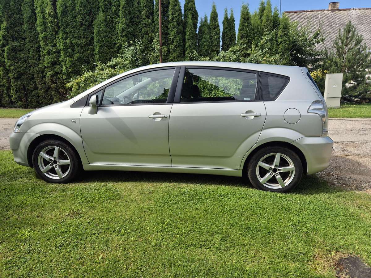 Toyota Corolla 2007 — салон