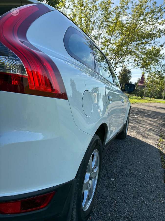 Volvo XC60 2011 — photo 15