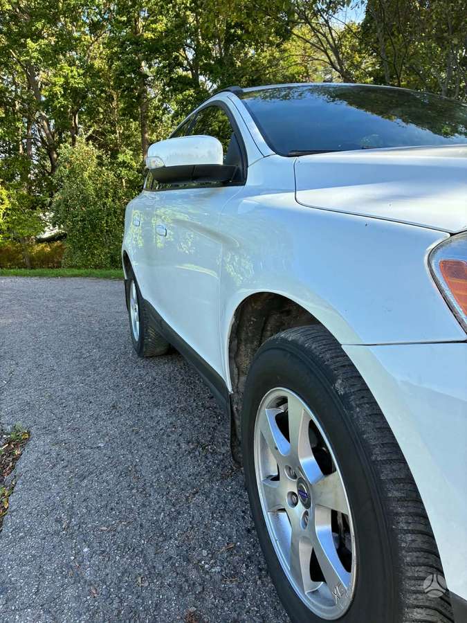 Volvo XC60 2011 — engine 1984 cm³, 163 HP (120kW)