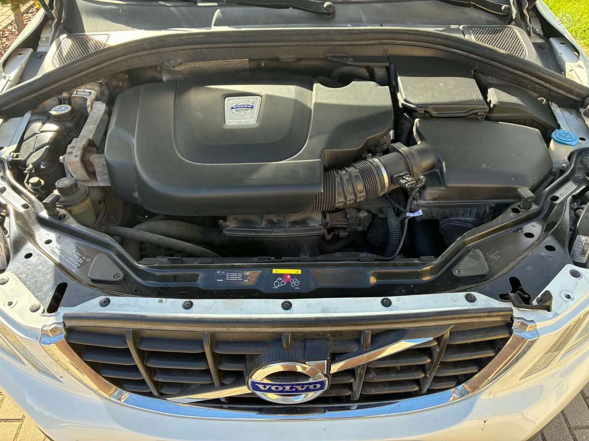 Volvo XC60 2011 — photo 6
