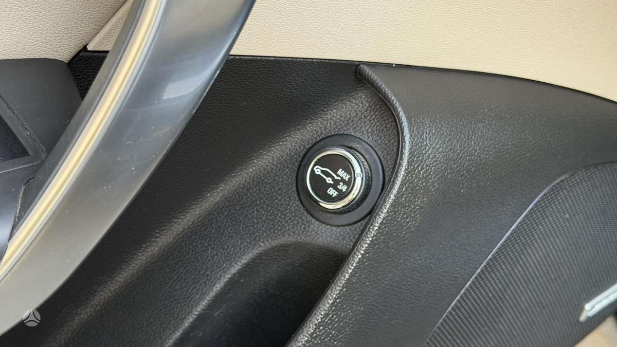 Opel Insignia 2014 — photo 12