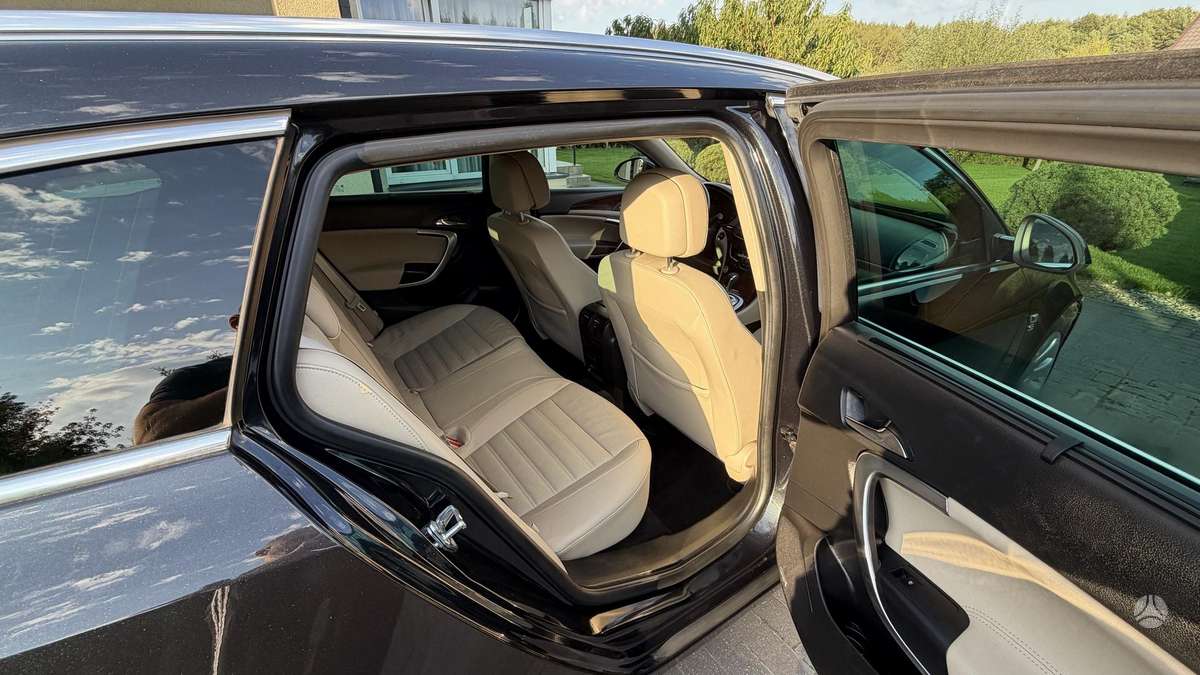 Opel Insignia 2014 — photo 15