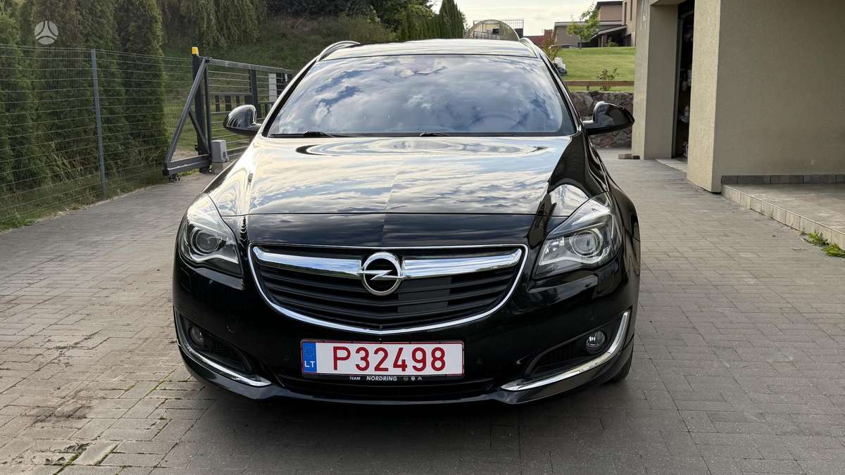 Opel Insignia 2014 — rear view