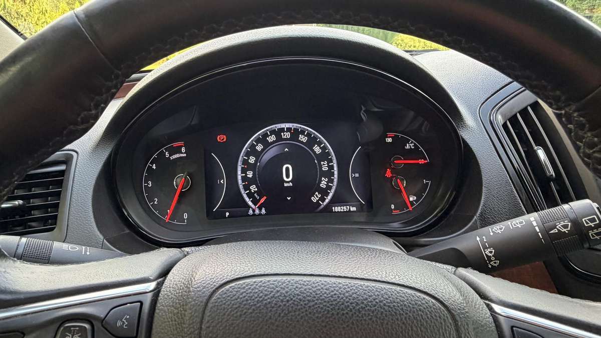 Opel Insignia 2014 — photo 8