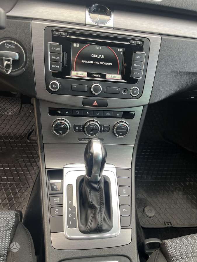 Volkswagen Passat 2014 — photo 10