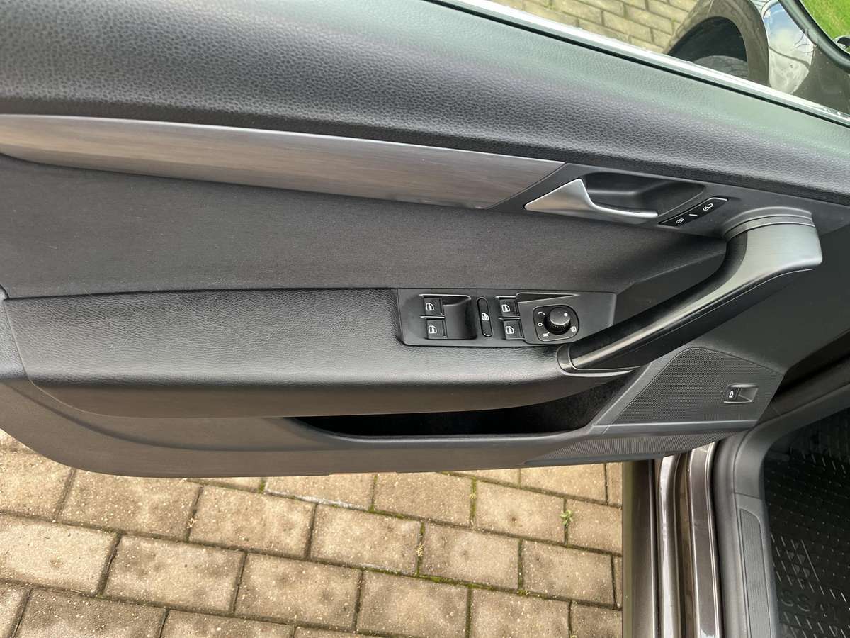 Volkswagen Passat 2014 — photo 11