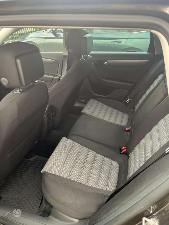 Volkswagen Passat 2014 — photo 13