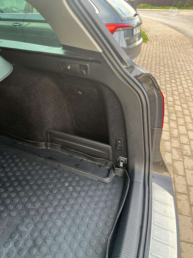 Volkswagen Passat 2014 — photo 18