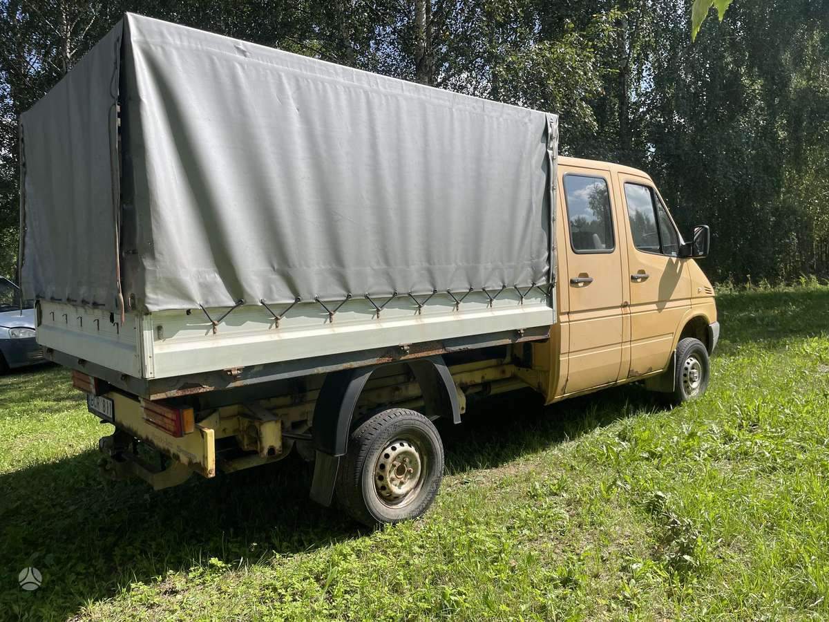 Mercedes-Benz Sprinter 2005 — engine 2200 cm³, 129 HP (95kW)