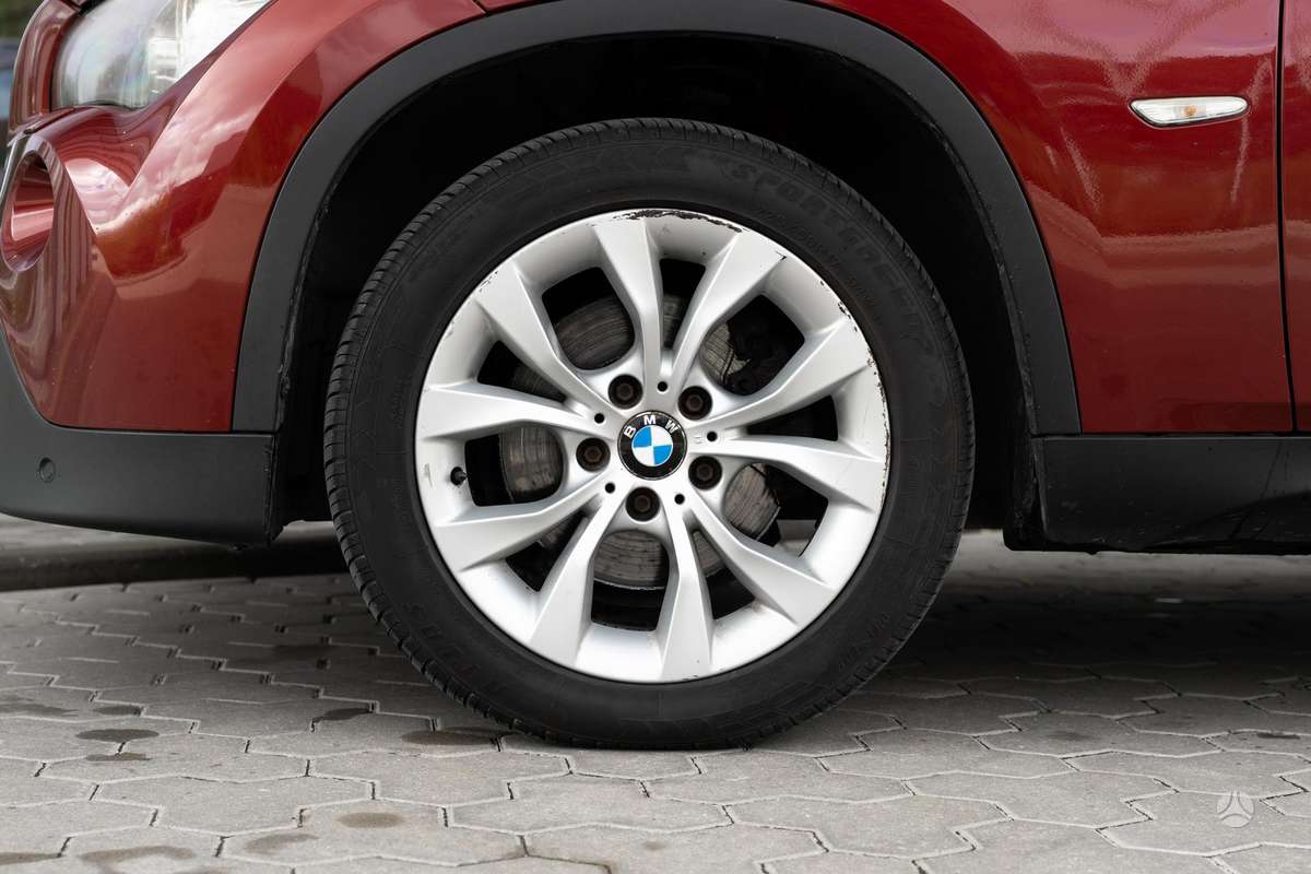 BMW X1 2010 — фото 12