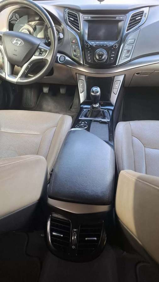 Hyundai i40 2012 — photo 7