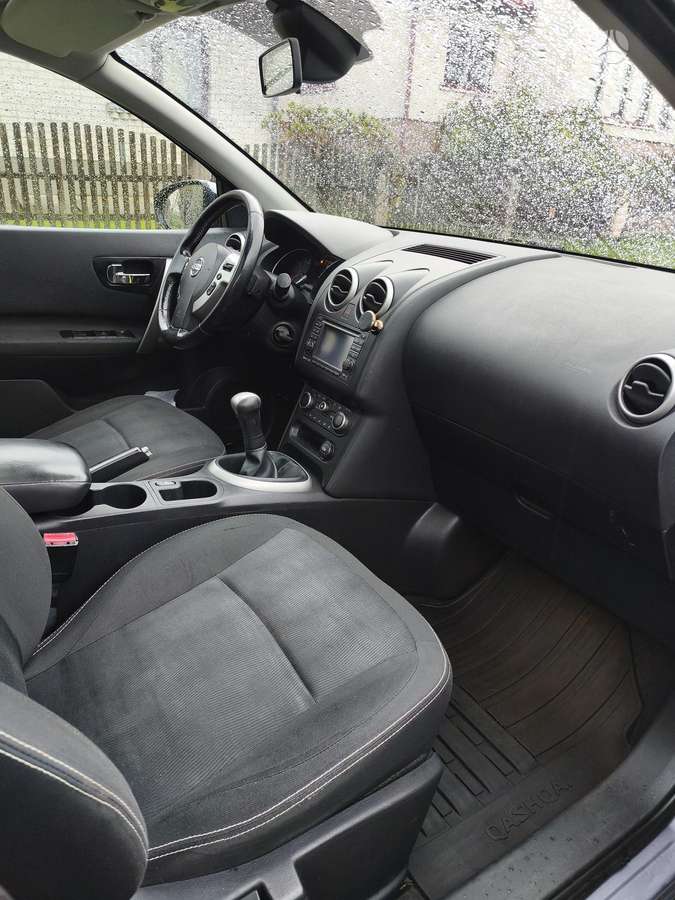 Nissan Qashqai 2011 — photo 11