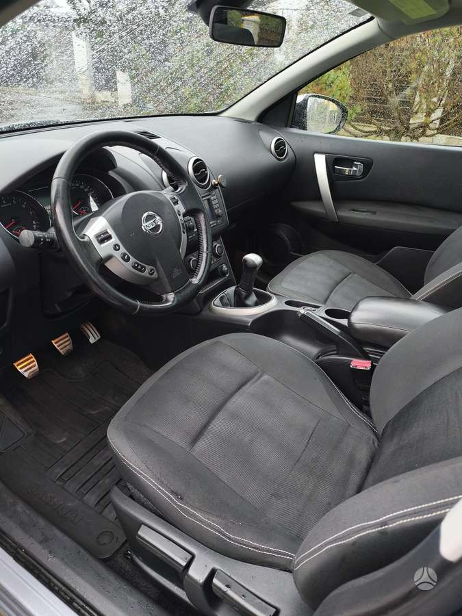 Nissan Qashqai 2011 — photo 7