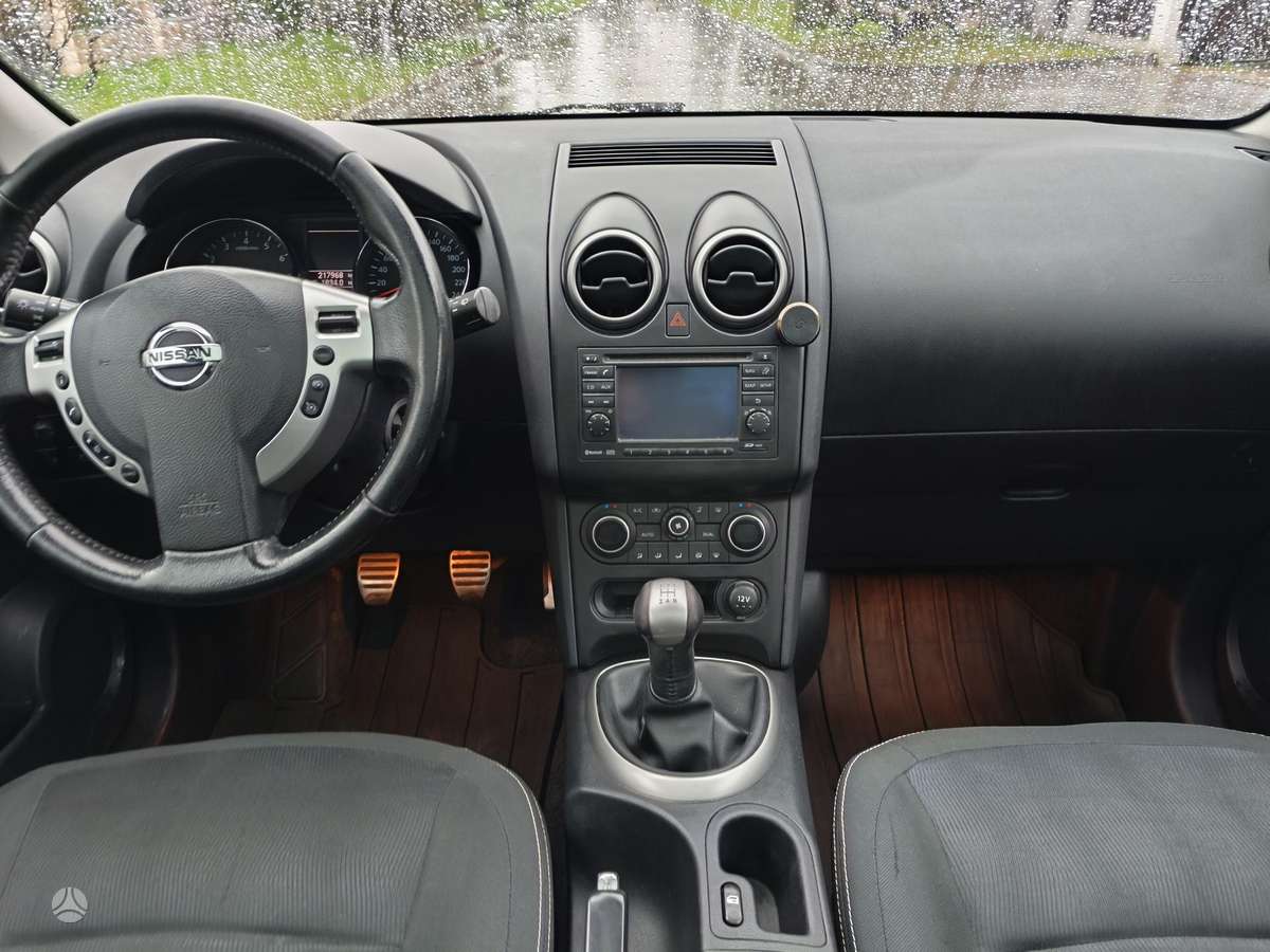 Nissan Qashqai 2011 — photo 9