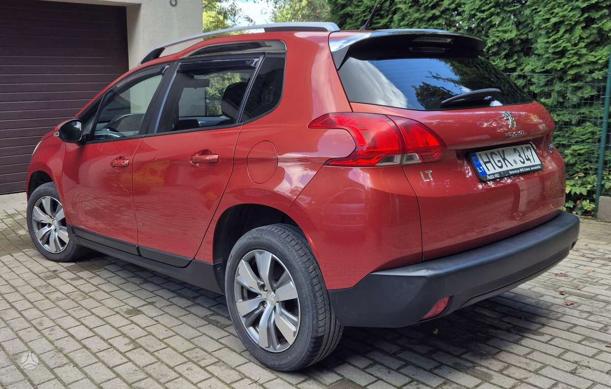 Peugeot 2008 2014 — двигун 1560 cm³, 92 HP (68kW)