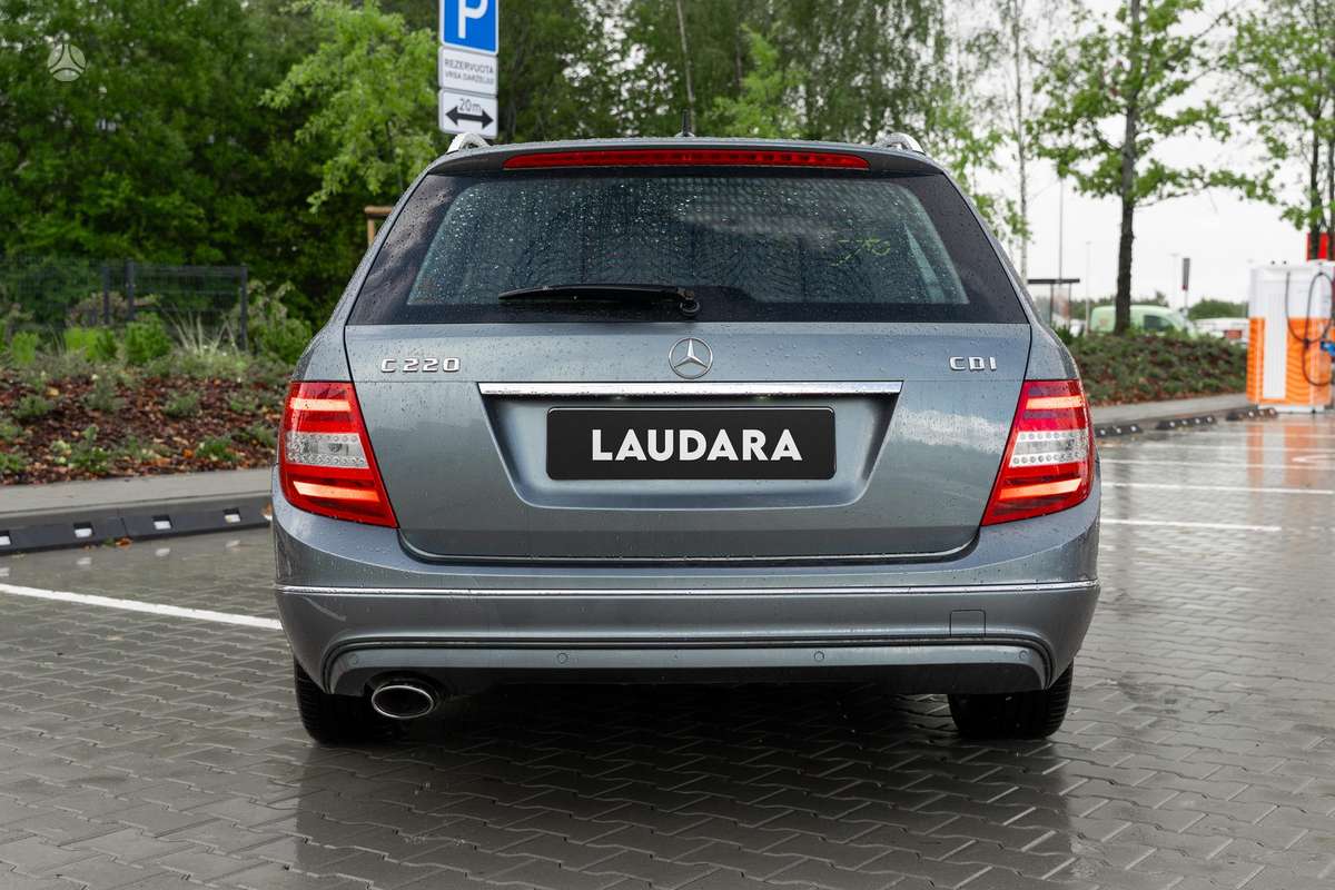 Mercedes-Benz C220 2012 — engine 2143 cm³, 170 HP (125kW)