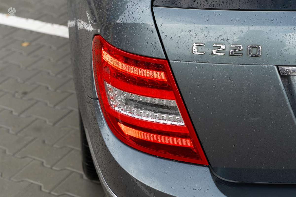 Mercedes-Benz C220 2012 — photo 5