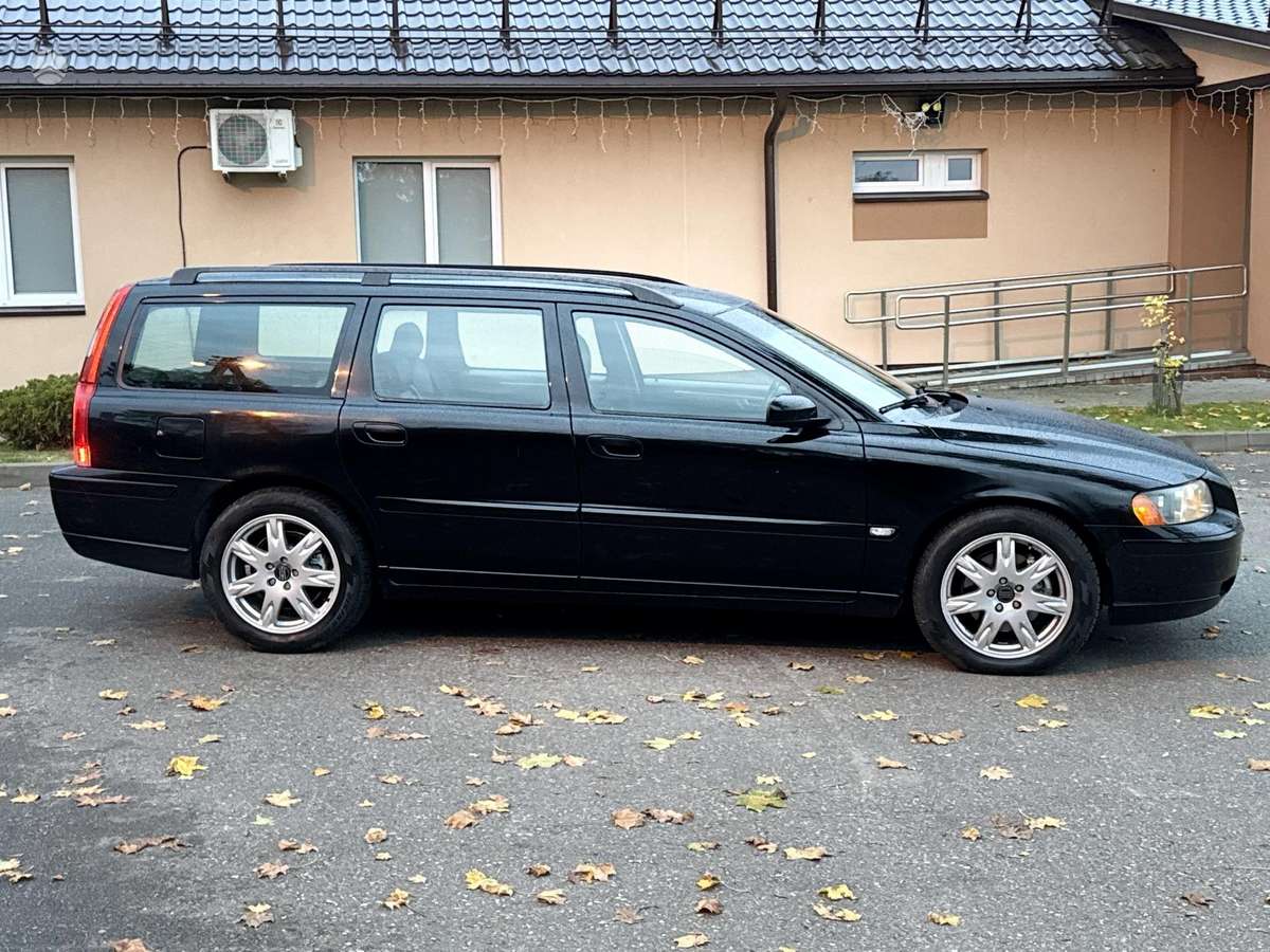 Volvo V70 2006 — photo 10